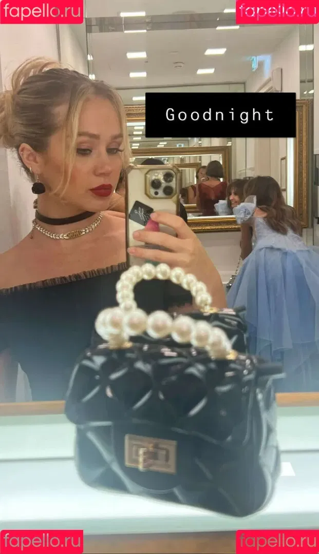 Brec Bassinger Onlyfans Photo Gallery 