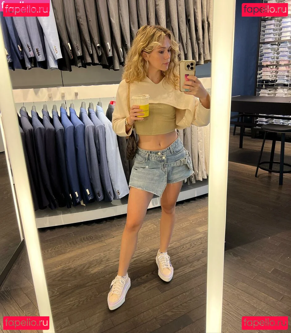 Brec Bassinger Onlyfans Photo Gallery 
