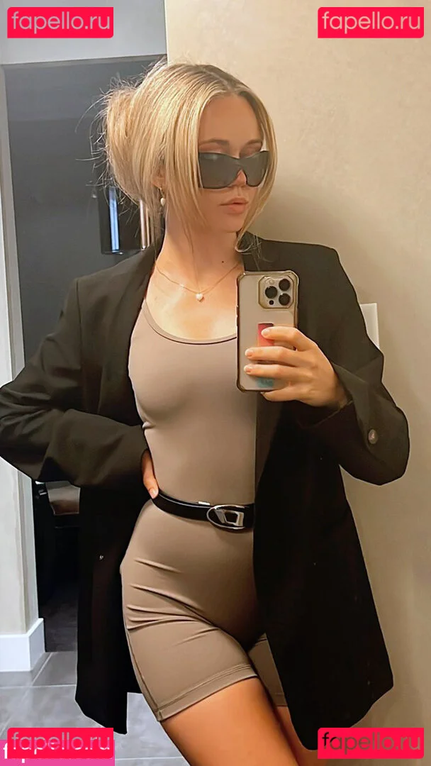 Brec Bassinger Onlyfans Photo Gallery 