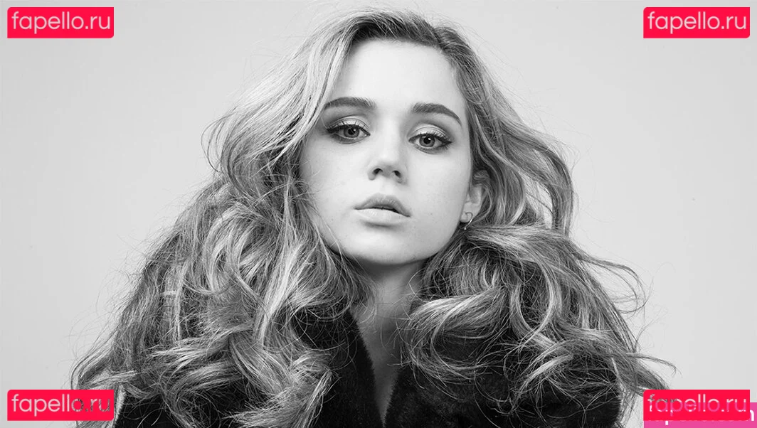 Brec Bassinger Onlyfans Photo Gallery 