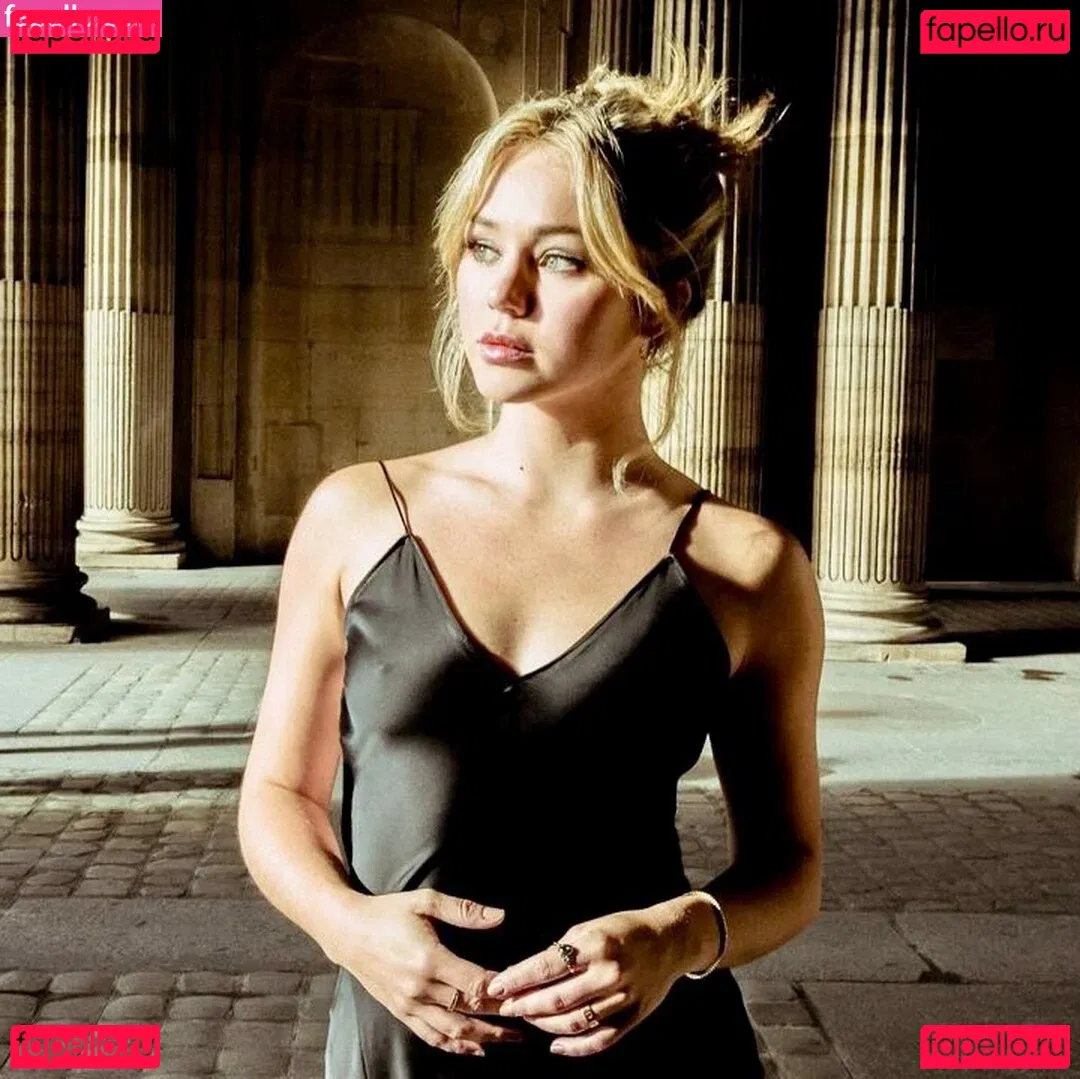 Brec Bassinger Onlyfans Photo Gallery 