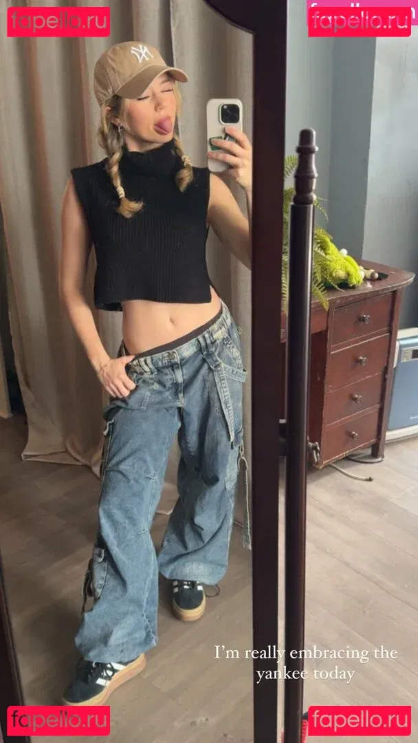 Brec Bassinger Onlyfans Photo Gallery 