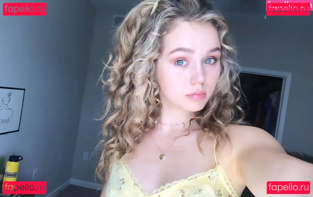Brec Bassinger Onlyfans Photo Gallery 