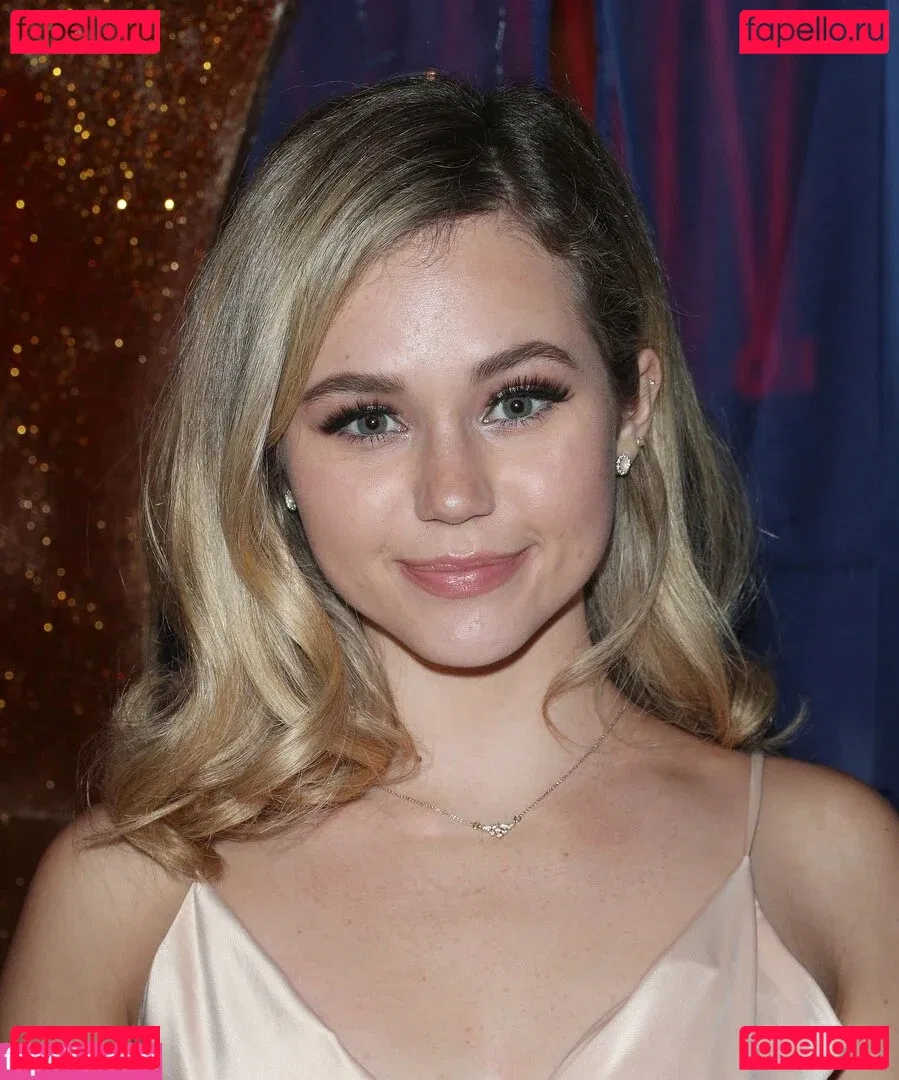 Brec Bassinger Onlyfans Photo Gallery 
