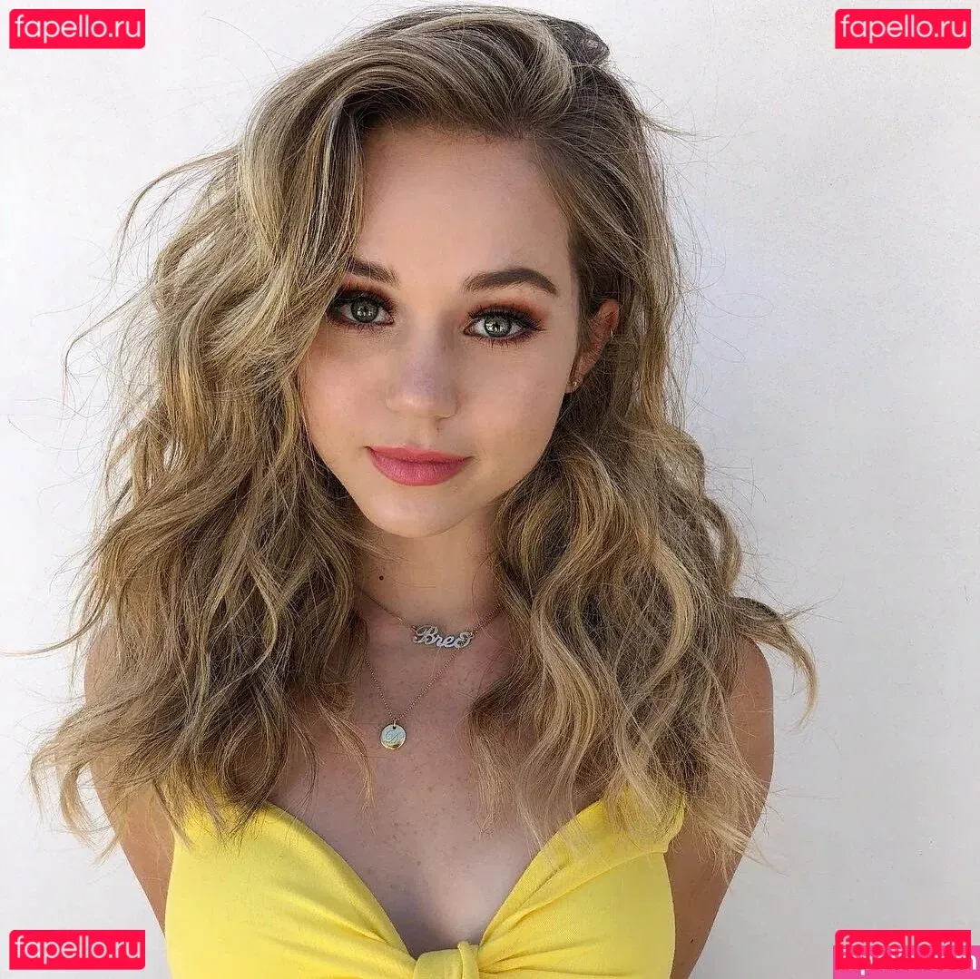 Brec Bassinger Onlyfans Photo Gallery 