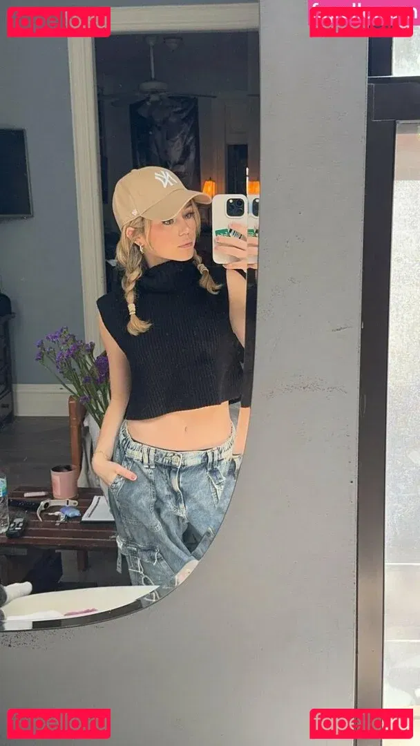 Brec Bassinger Onlyfans Photo Gallery 