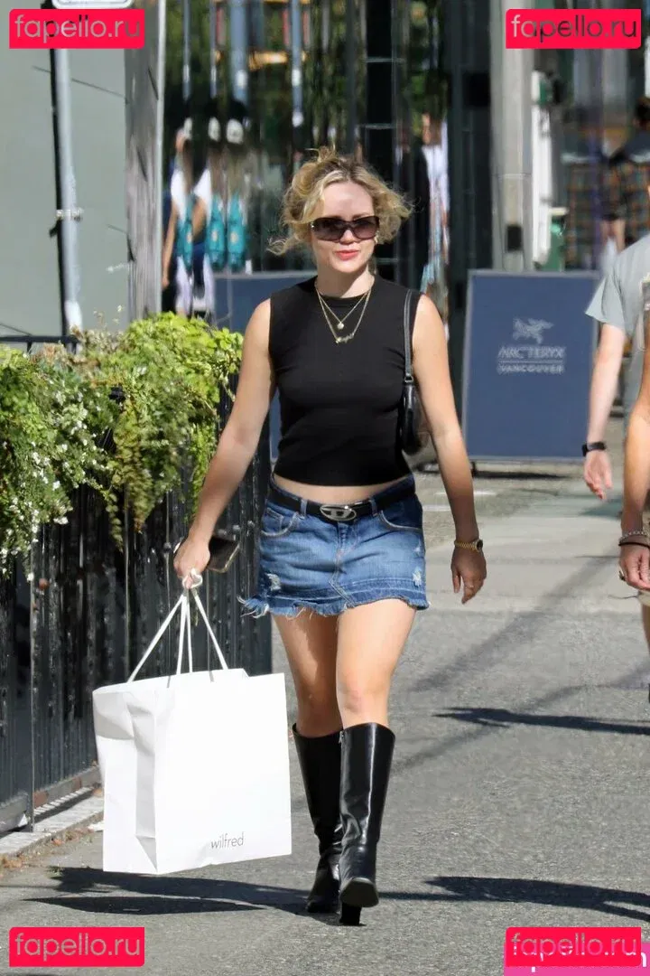 Brec Bassinger Onlyfans Photo Gallery 