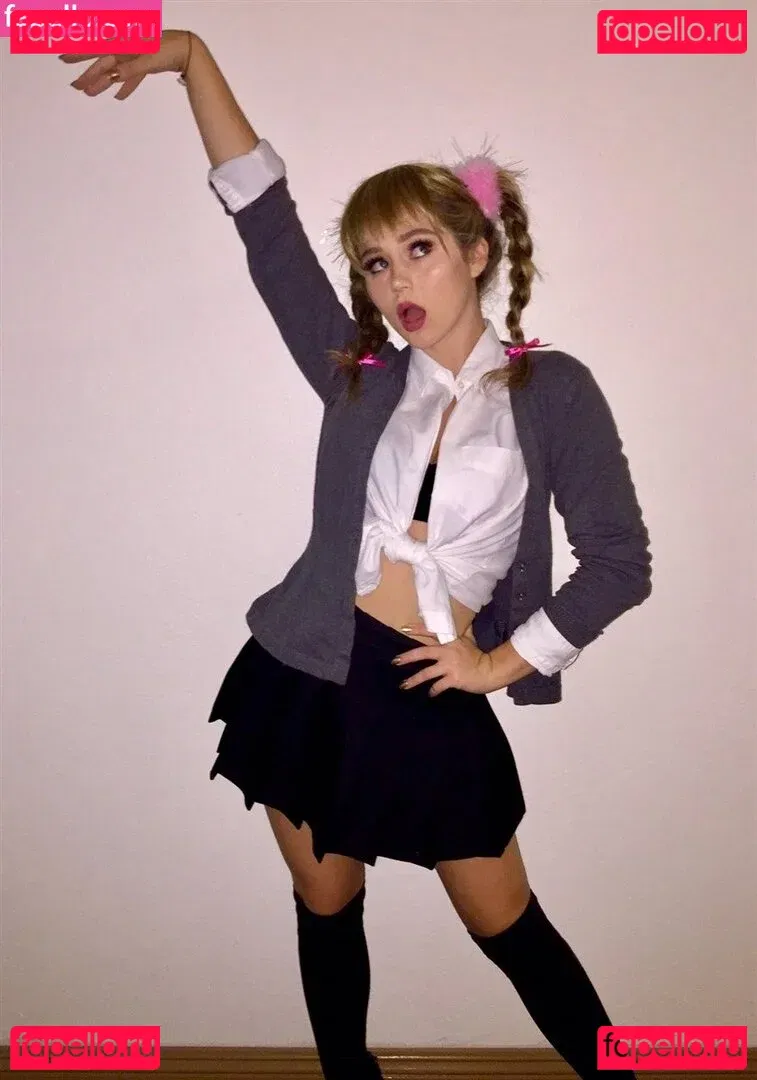 Brec Bassinger Onlyfans Photo Gallery 