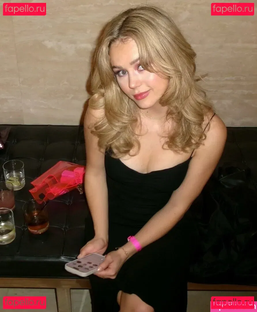 Brec Bassinger Onlyfans Photo Gallery 