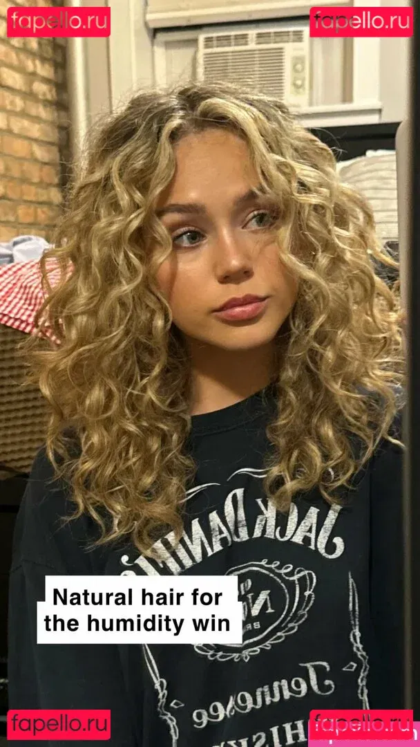 Brec Bassinger Onlyfans Photo Gallery 