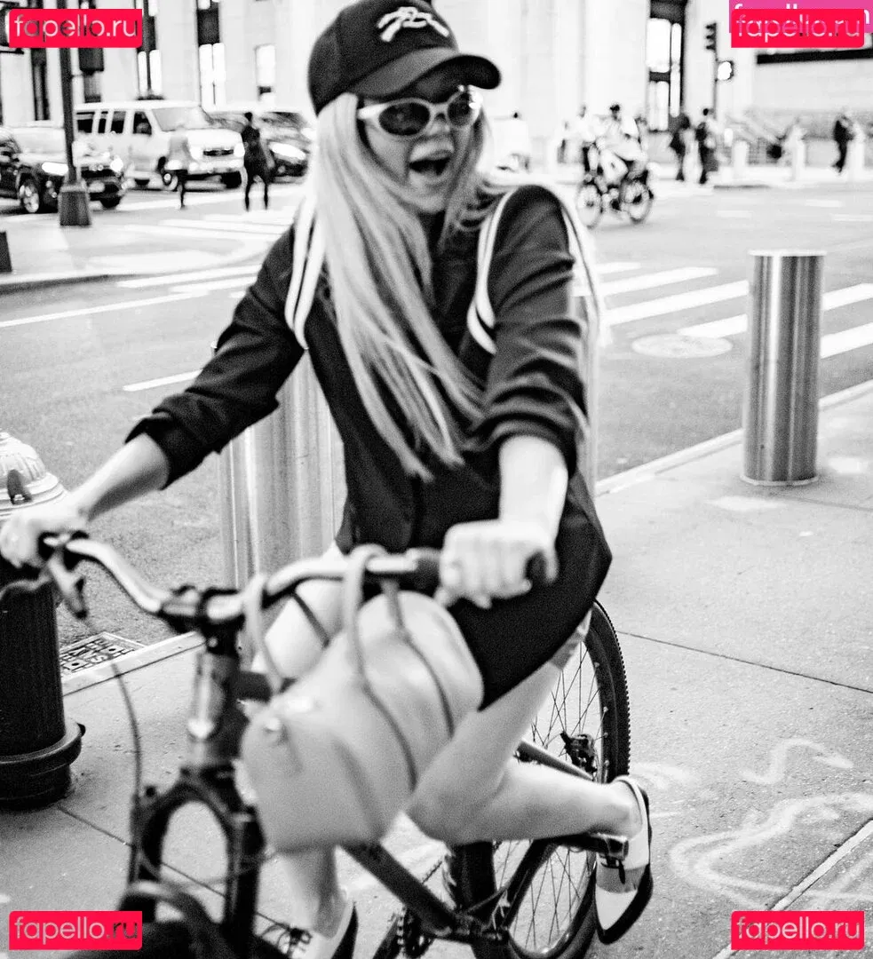 Brec Bassinger Onlyfans Photo Gallery 