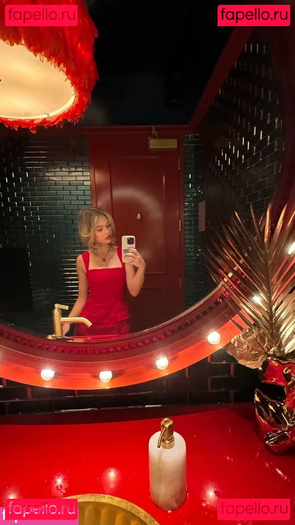 Brec Bassinger Onlyfans Photo Gallery 