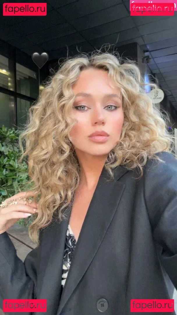 Brec Bassinger Onlyfans Photo Gallery 