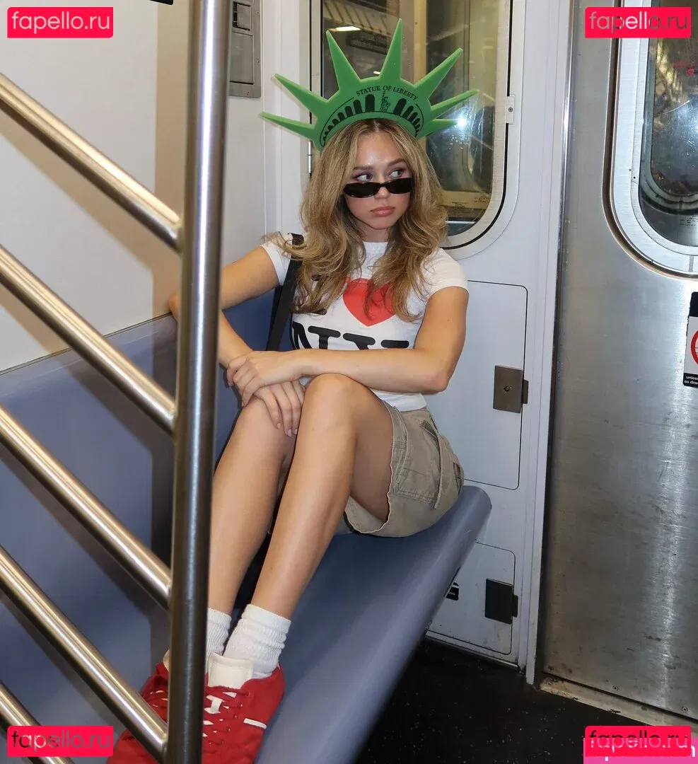 Brec Bassinger Onlyfans Photo Gallery 