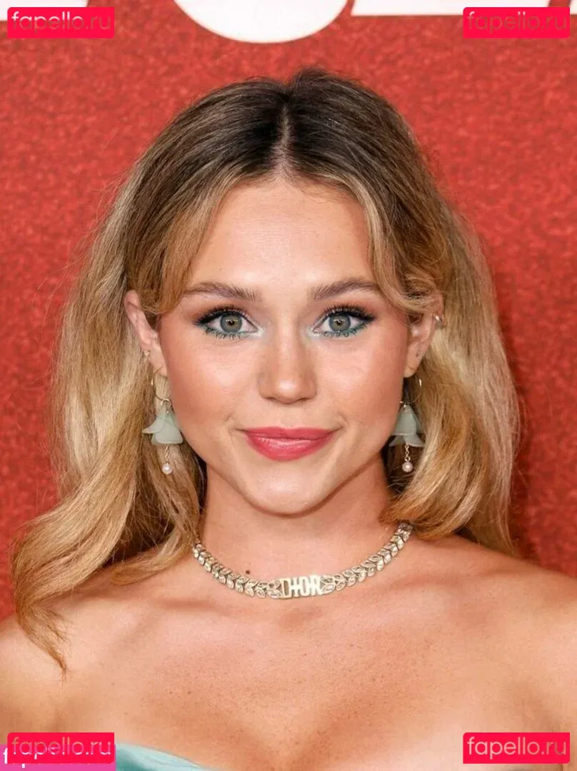 Brec Bassinger Onlyfans Photo Gallery 