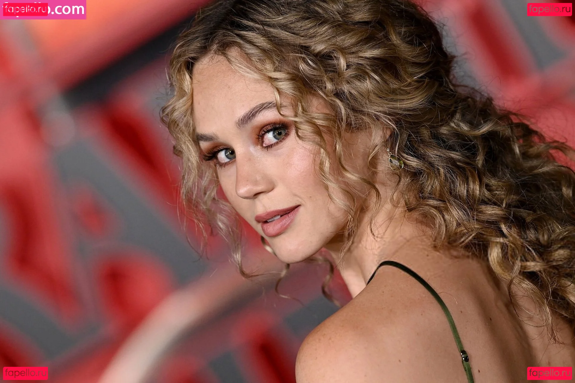 Brec Bassinger Onlyfans Photo Gallery 