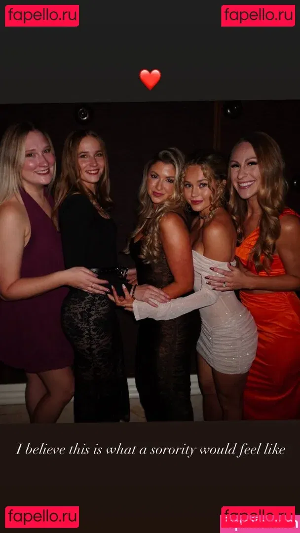 Brec Bassinger Onlyfans Photo Gallery 