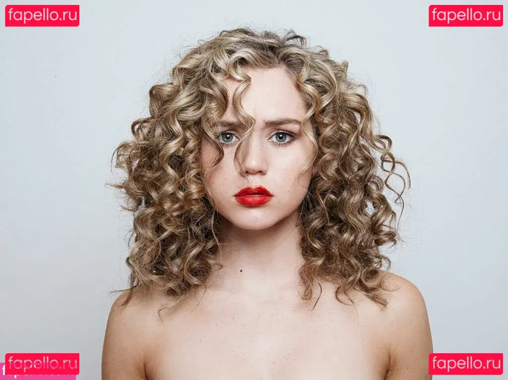 Brec Bassinger Onlyfans Photo Gallery 