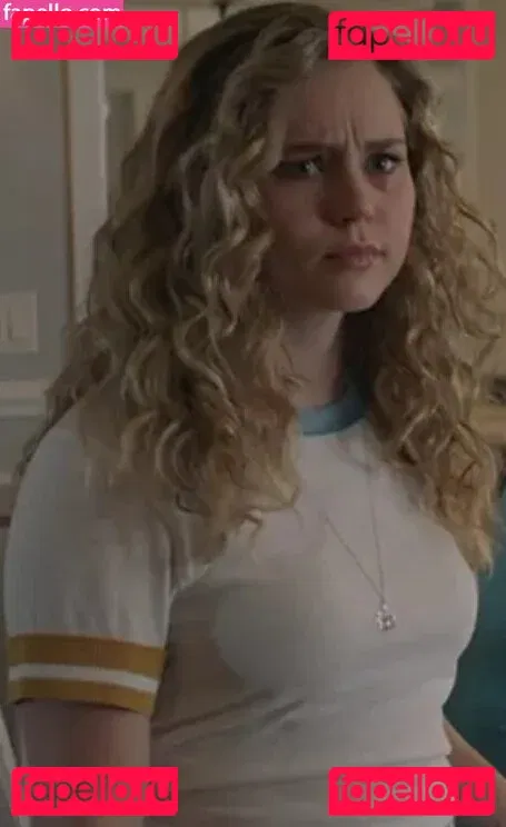 Brec Bassinger Onlyfans Photo Gallery 