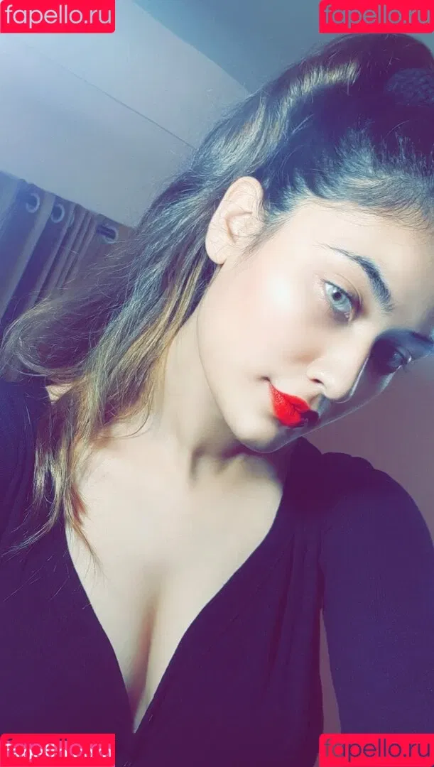 Nidhi Maheshwari Onlyfans Photo Gallery 