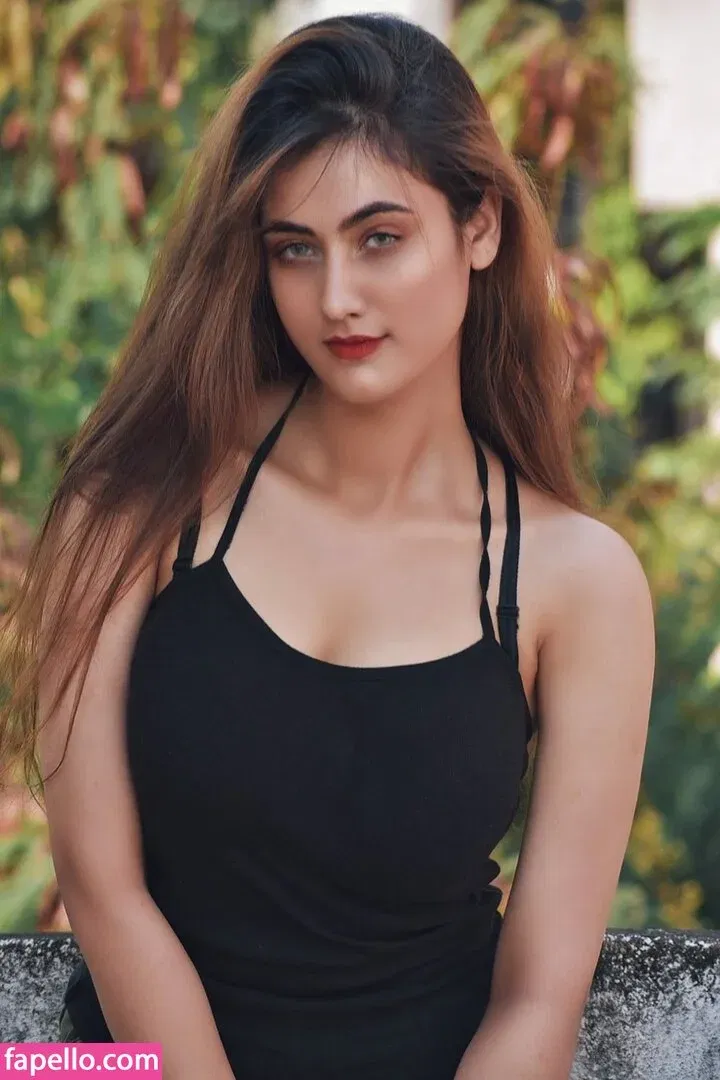 Nidhi Maheshwari Onlyfans Photo Gallery 