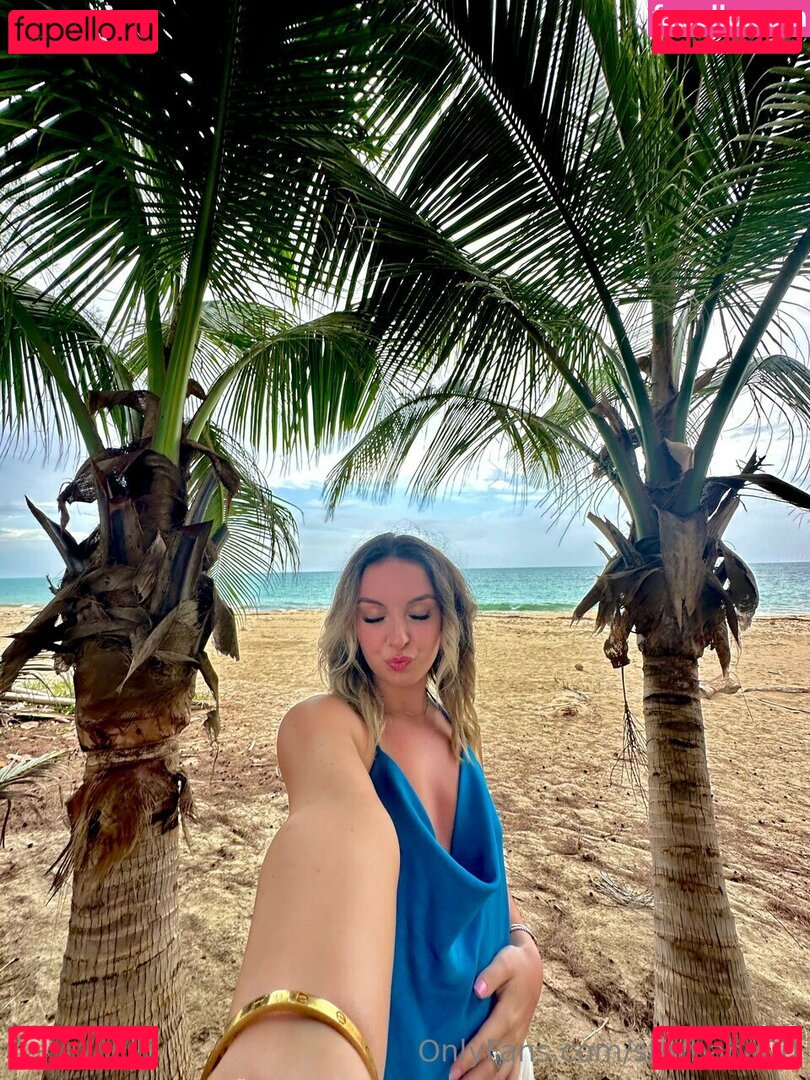 Alexis Simmons Nude Onlyfans Photo 24