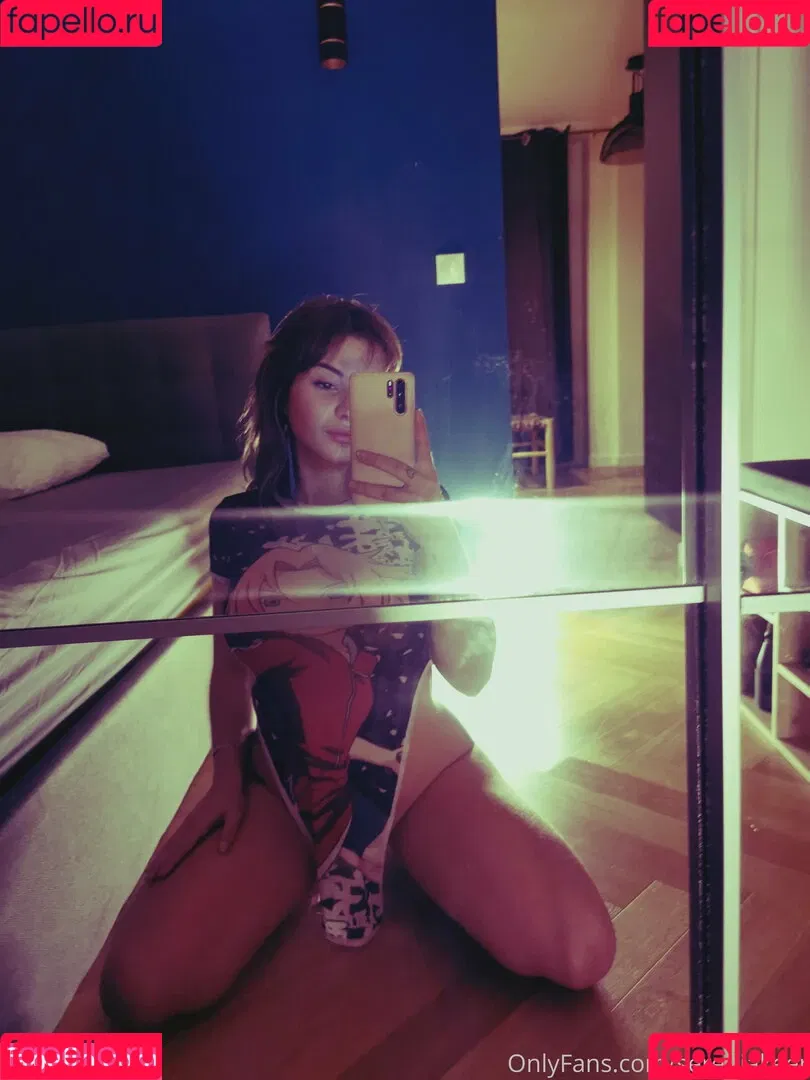 sereniakeer Onlyfans Photo Gallery 