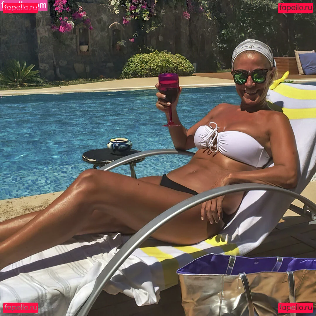 Zümrüt Nural Dorman Onlyfans Photo Gallery 