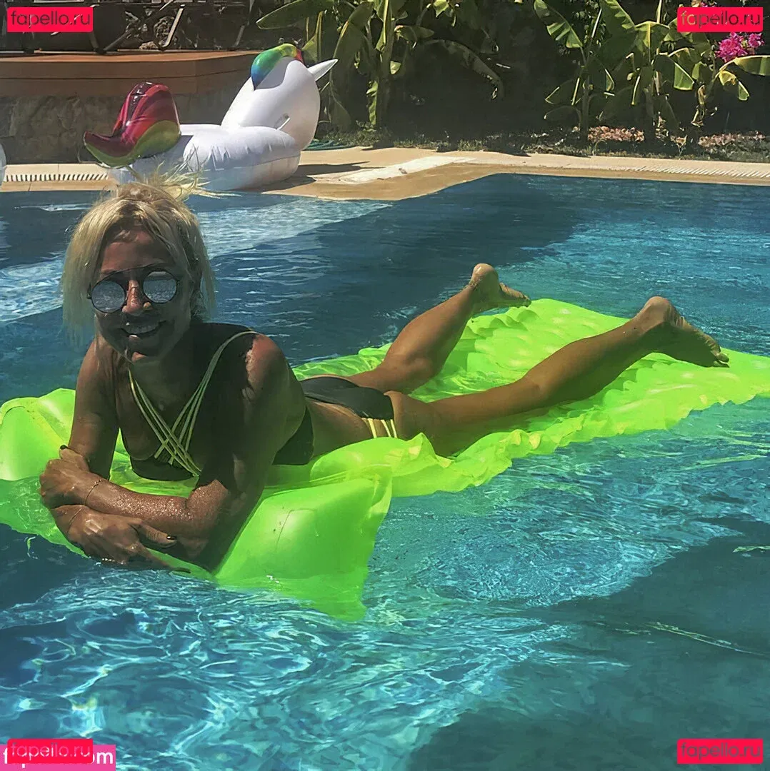 Zümrüt Nural Dorman Onlyfans Photo Gallery 