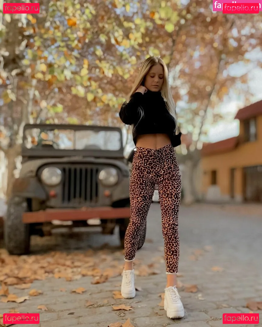 sol.y.sal Onlyfans Photo Gallery 