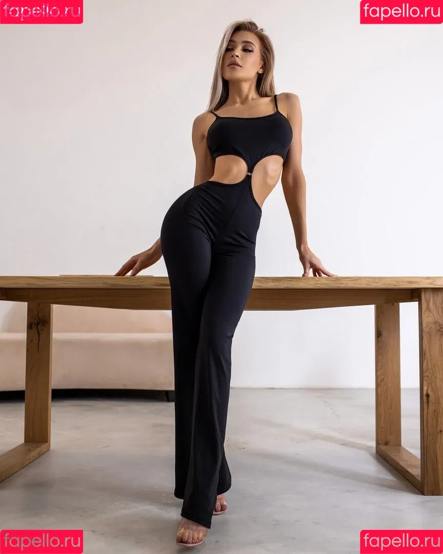 Angelie Dolly Onlyfans Photo Gallery 