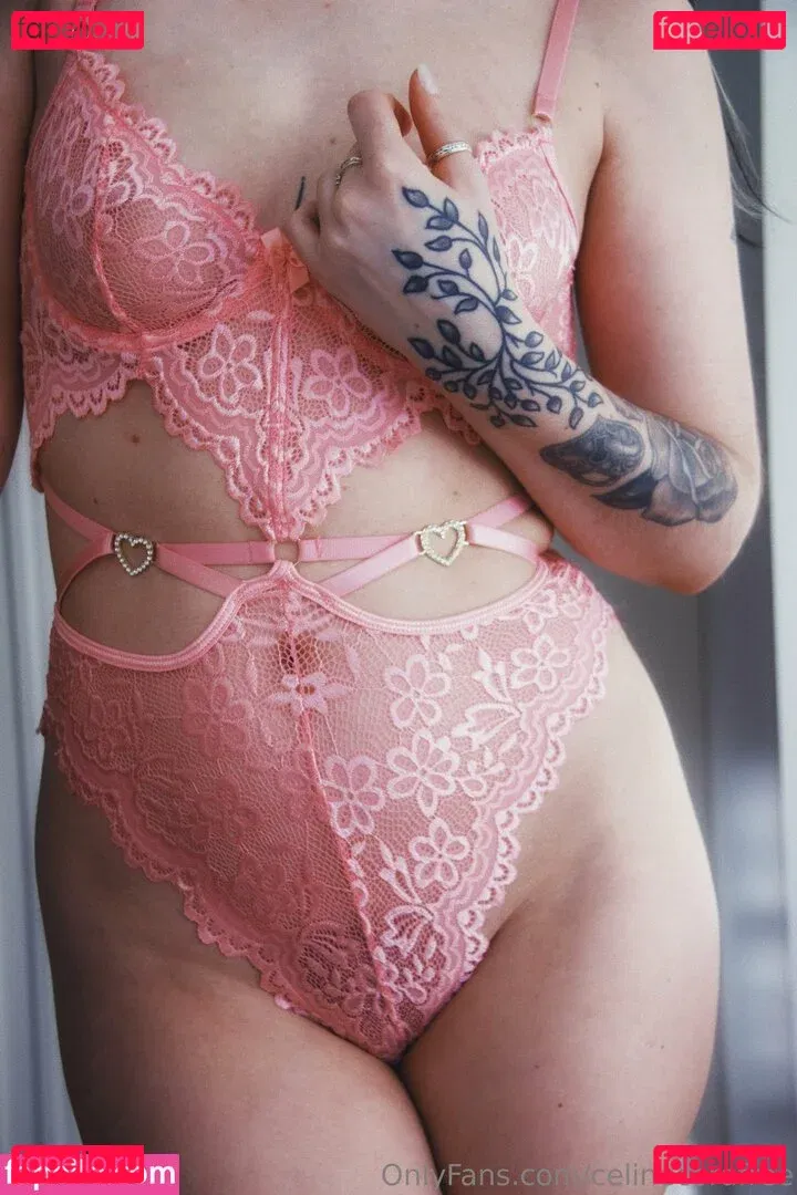 celinecorafree Onlyfans Photo Gallery 