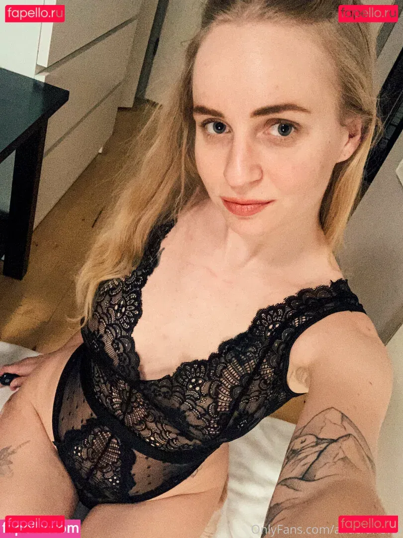 anacranevip Onlyfans Photo Gallery 