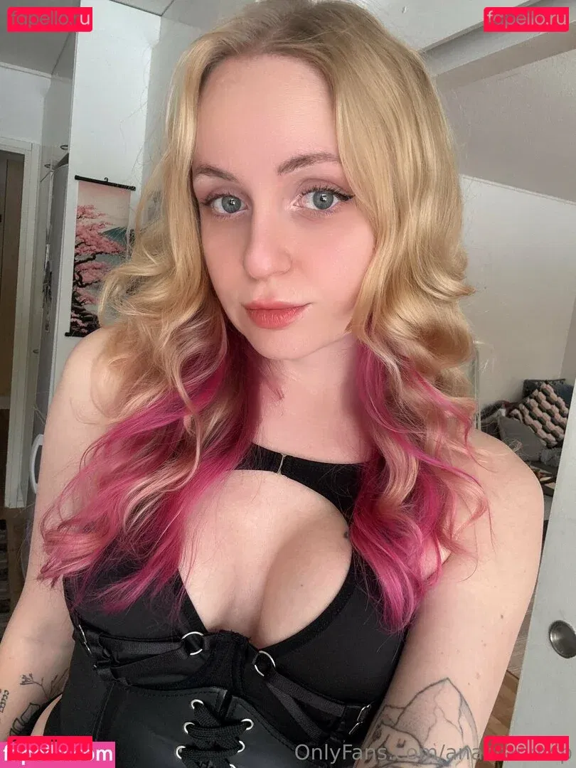 anacranevip Onlyfans Photo Gallery 