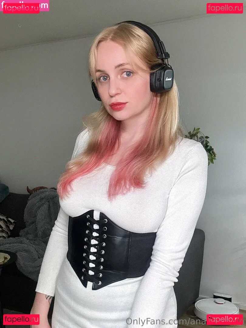 anacranevip Onlyfans Photo Gallery 