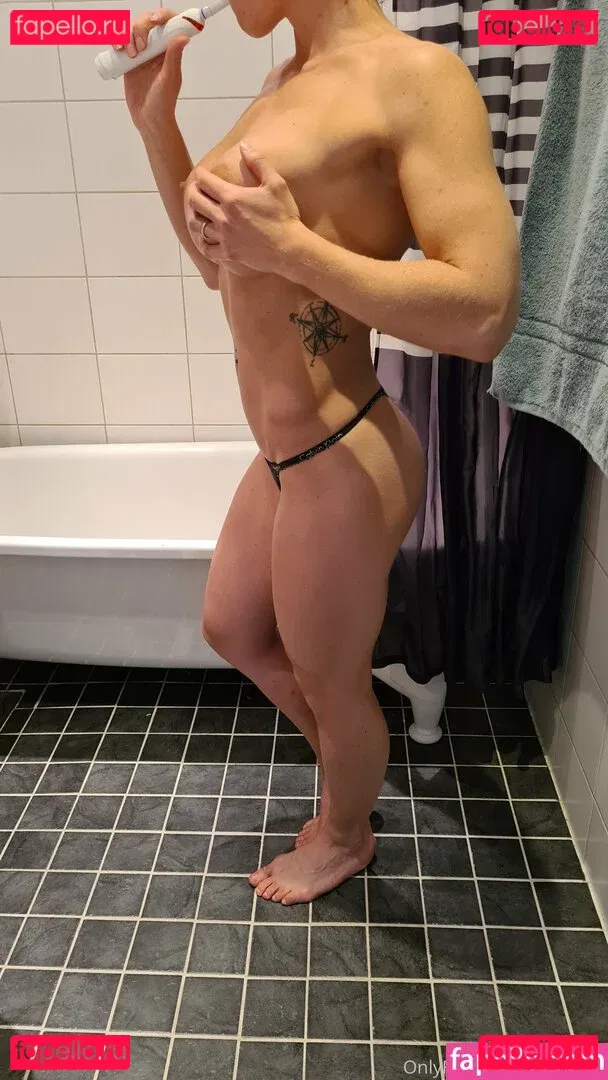 lilystrongfree Onlyfans Photo Gallery 