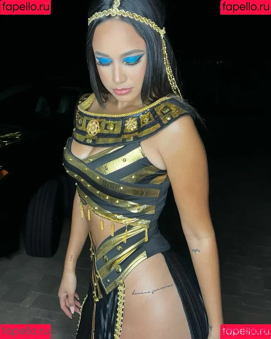 Emily Tosta Onlyfans Photo Gallery 
