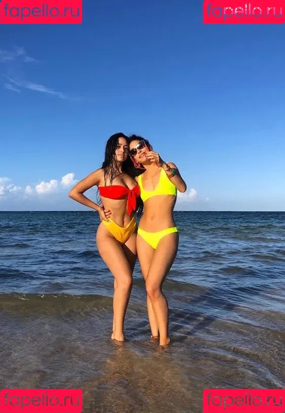 Emily Tosta Onlyfans Photo Gallery 