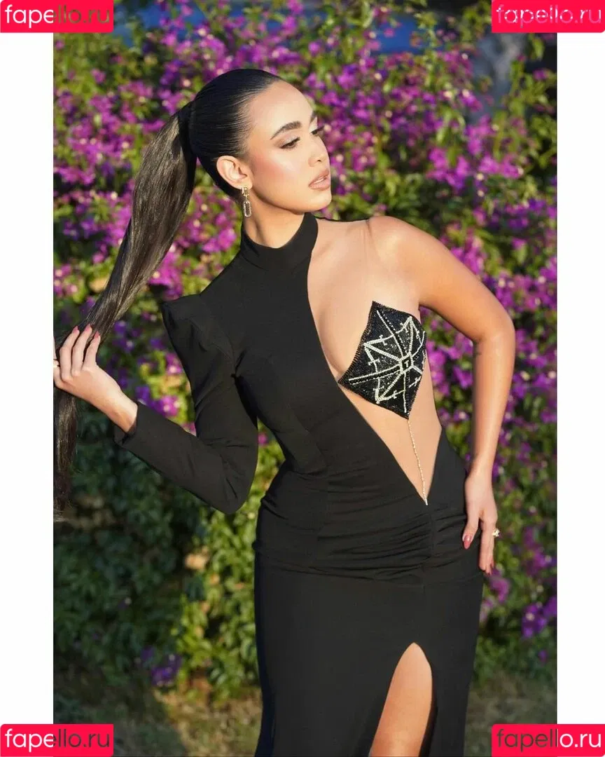Emily Tosta Onlyfans Photo Gallery 