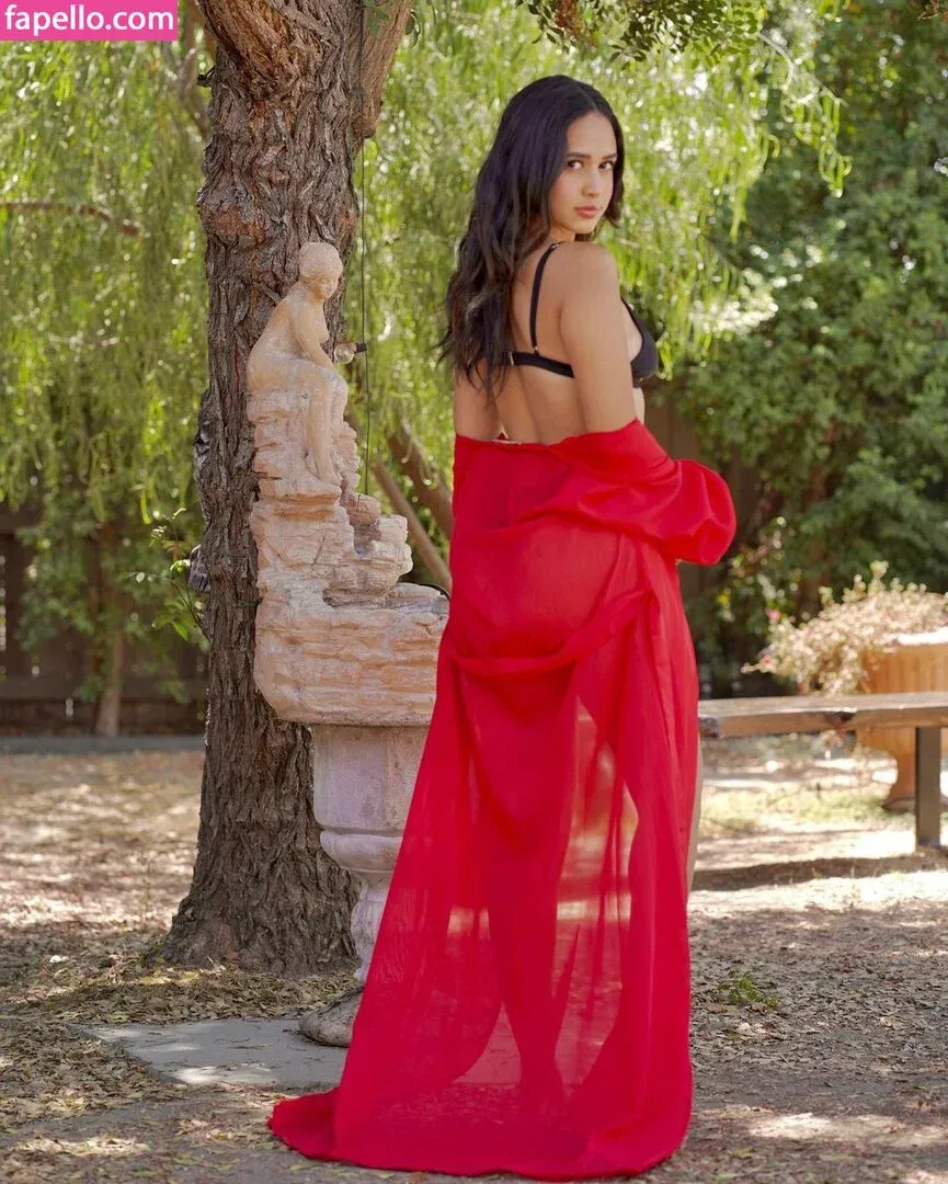 Emily Tosta Onlyfans Photo Gallery 