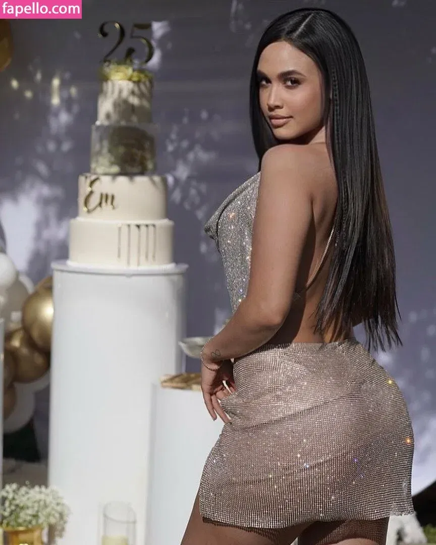 Emily Tosta Onlyfans Photo Gallery 