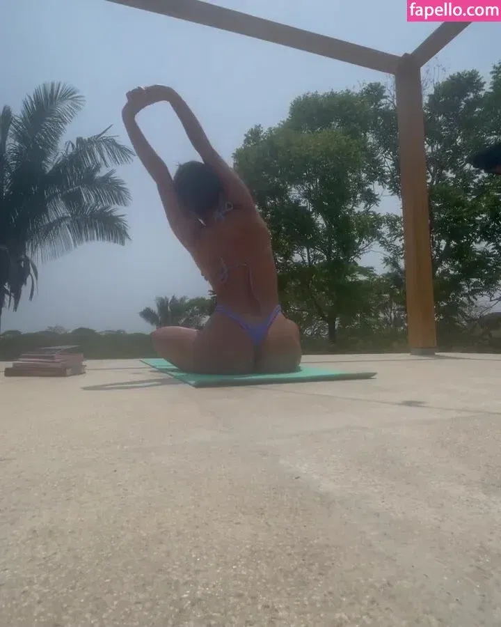 Emily Tosta Onlyfans Photo Gallery 