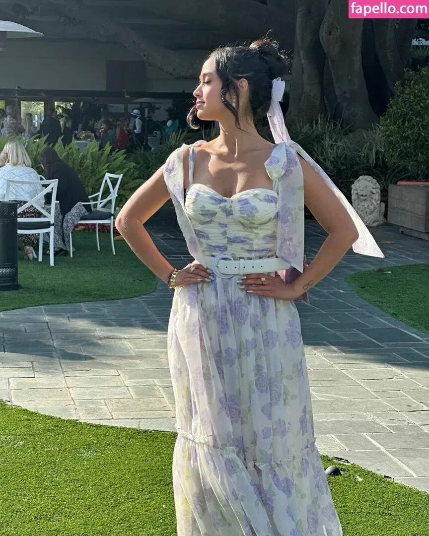 Emily Tosta Onlyfans Photo Gallery 