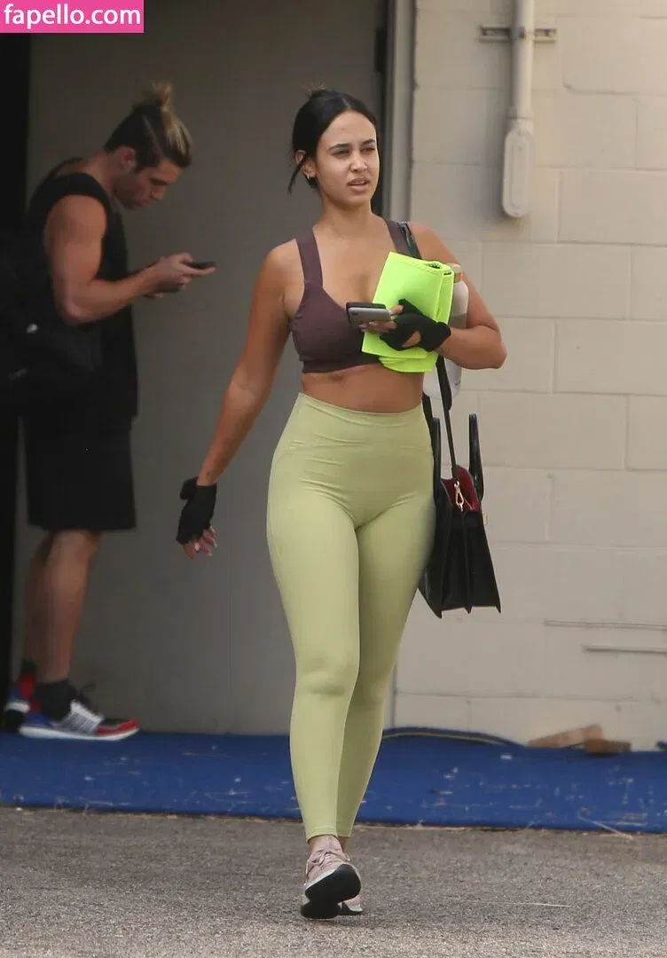 Emily Tosta Onlyfans Photo Gallery 