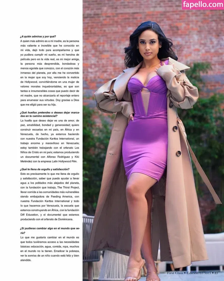 Emily Tosta Onlyfans Photo Gallery 