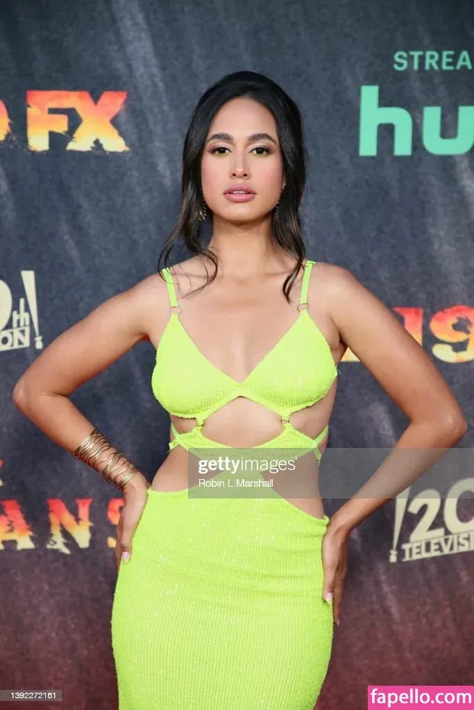 Emily Tosta Onlyfans Photo Gallery 