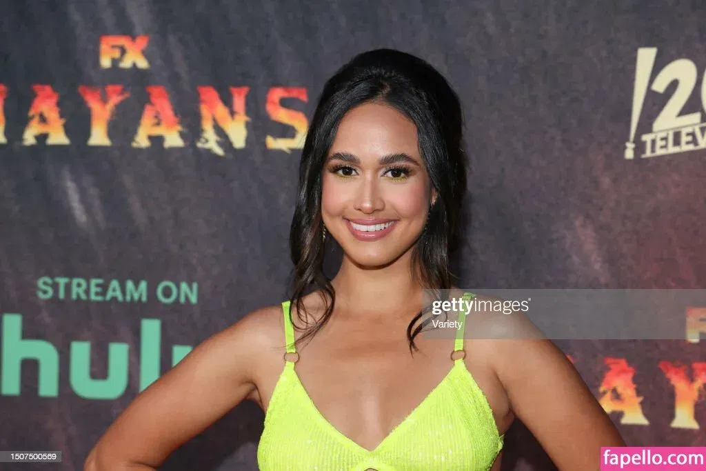 Emily Tosta Onlyfans Photo Gallery 