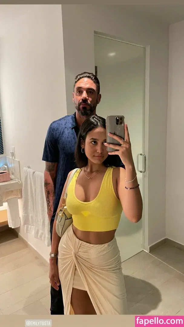 Emily Tosta Onlyfans Photo Gallery 