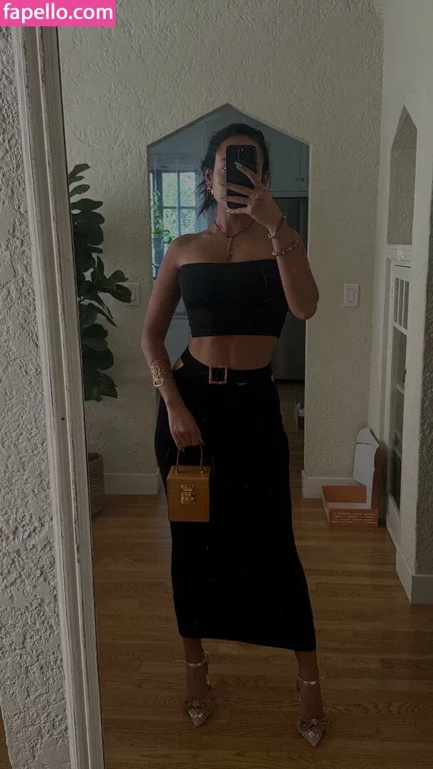 Emily Tosta Onlyfans Photo Gallery 