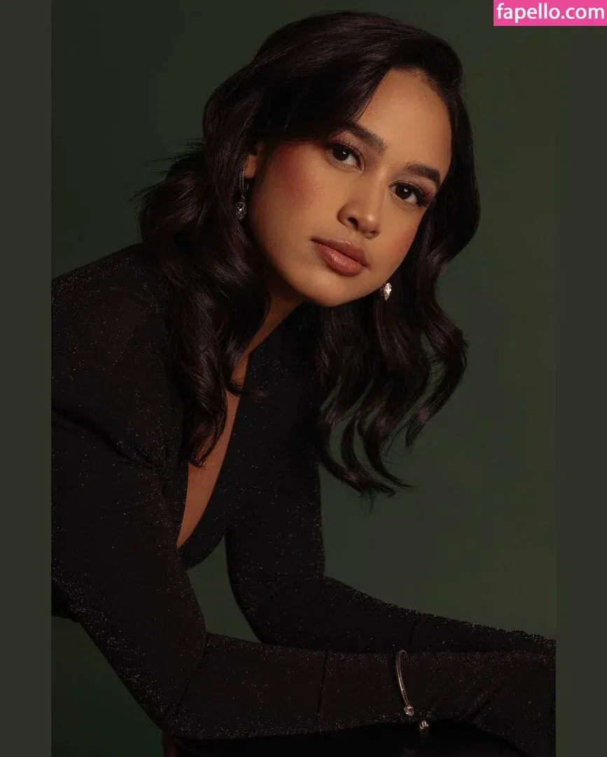 Emily Tosta Onlyfans Photo Gallery 